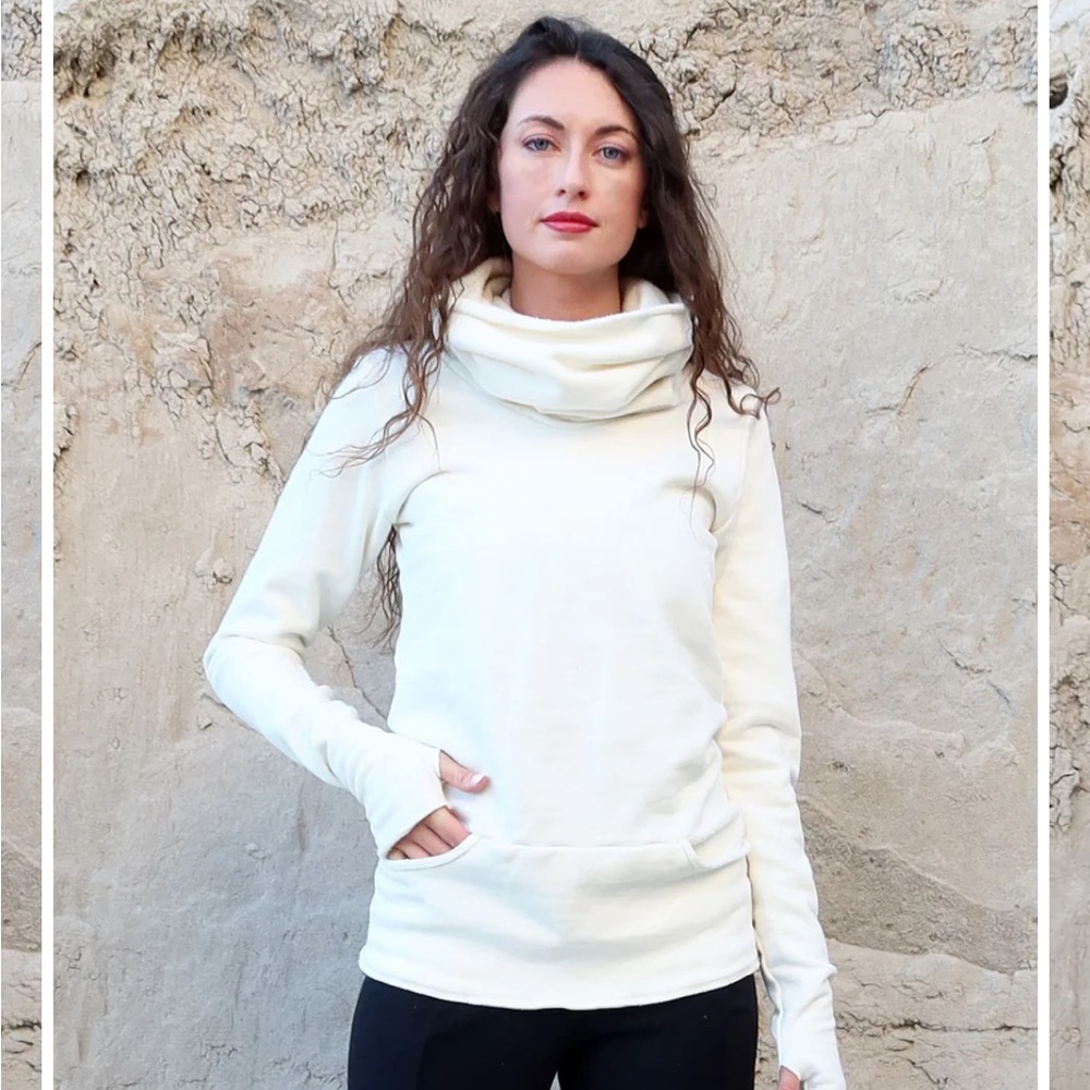 Like New! Gaia Conceptions Chunky Cowl Darjeeling Shirt